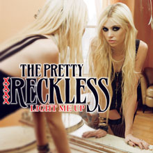 LIGHT ME UP／THE PRETTY RECKLESS