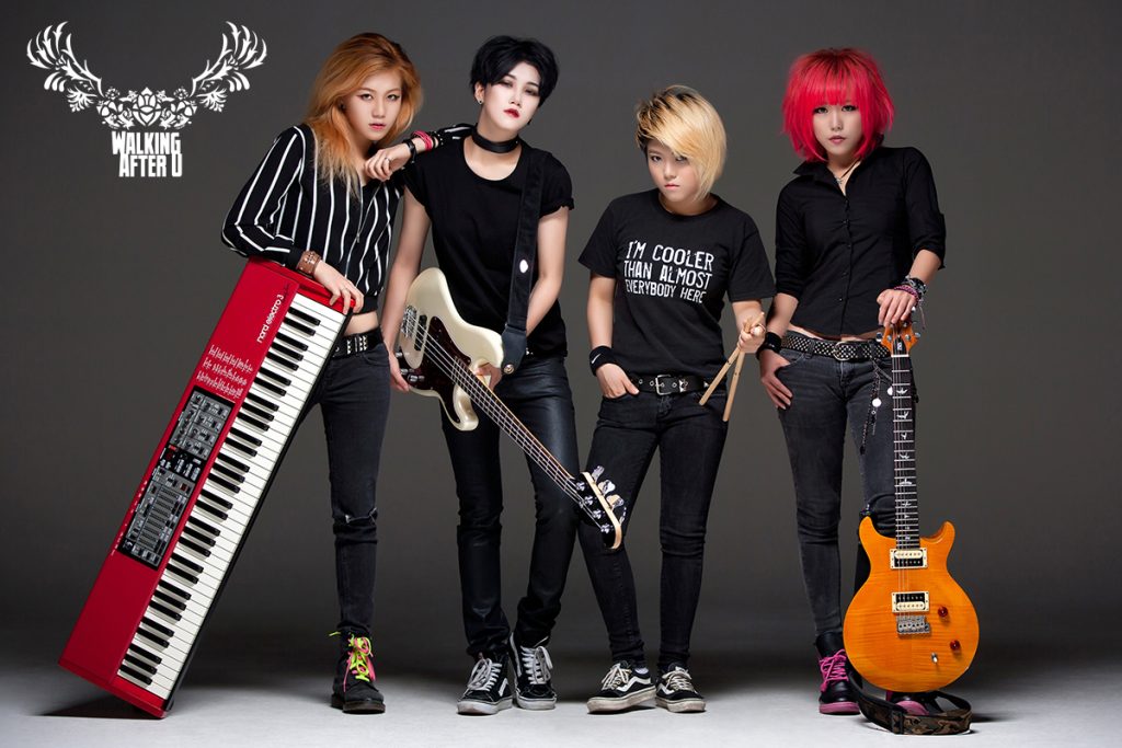 韓国のガールズ・ロック・バンドWalking After Uのデビュー作が国内発売！