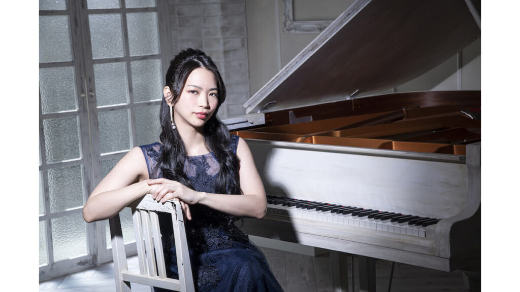 LOVEBITESのmiyakoがピアノでソロ・デビュー、クラシック・アレンジのメタルEPを６月に発売