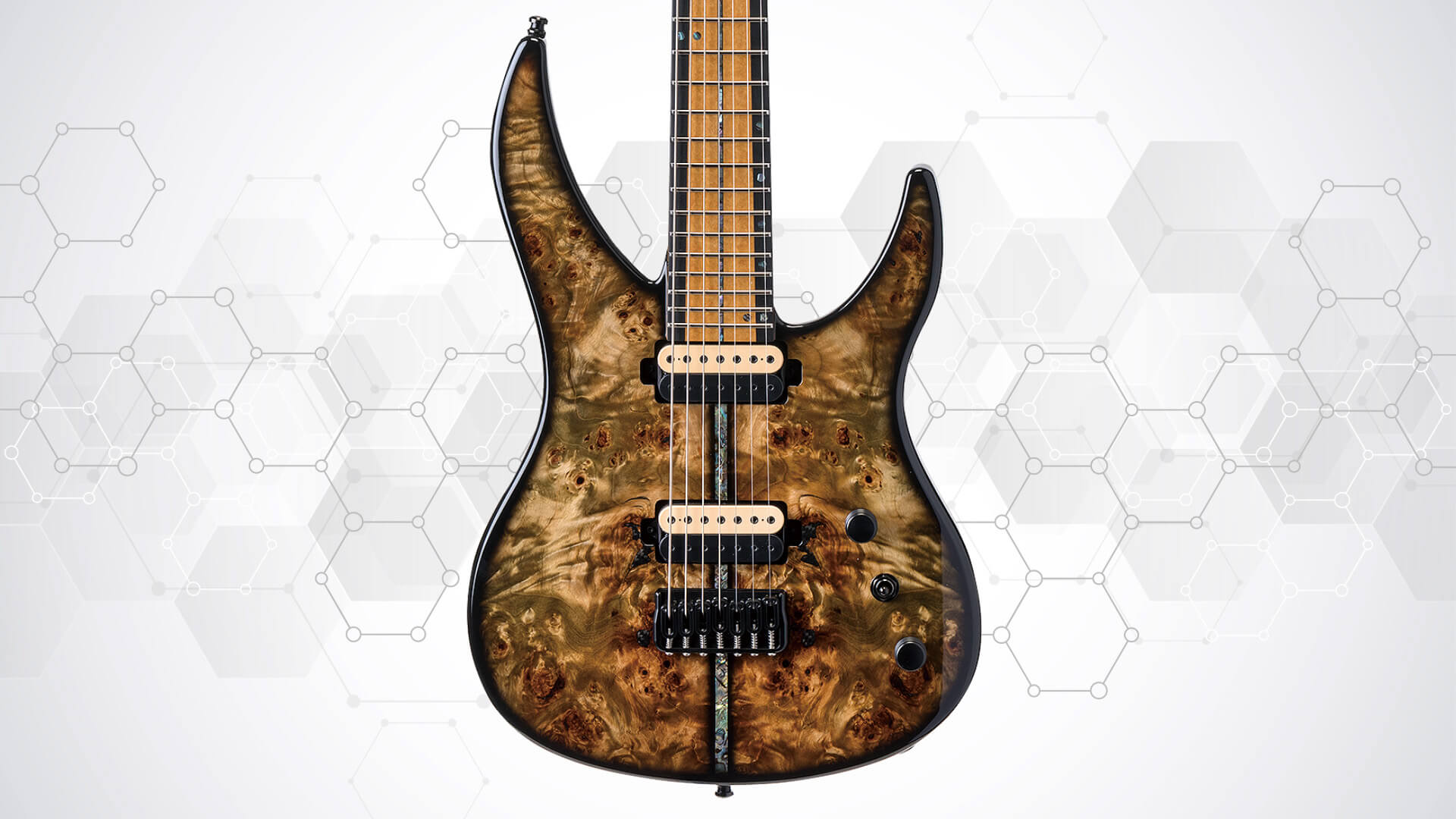 ルーフ・ギターズ7弦、カーボン×特殊素材が導き出す未来サウンド