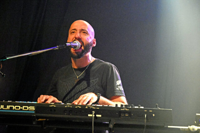Jonkol Tera(key, vo)