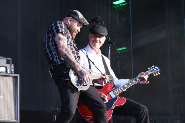 ボブ・シュミット、デニス・ケイシー