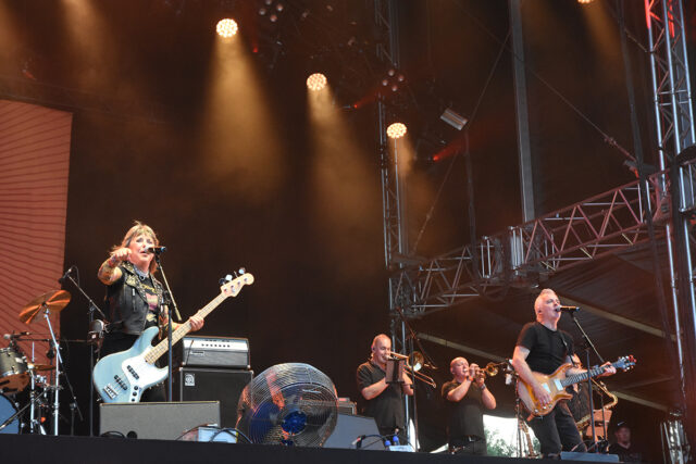 スージー・クアトロ