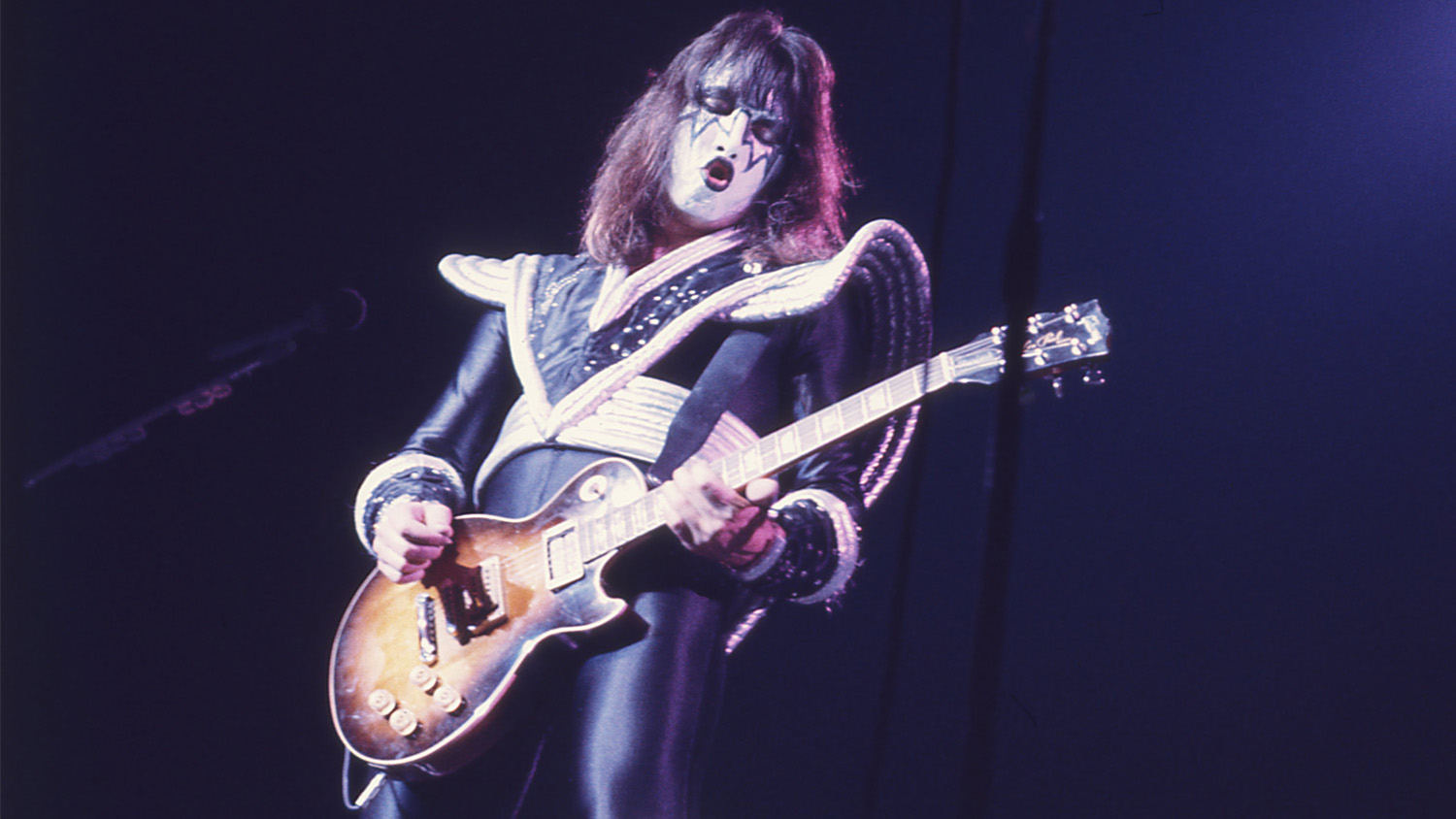 エース・フレーリーが74歳で死去 – YOUNG GUITAR