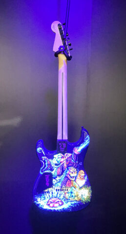 ゴジラ・ギター 背面