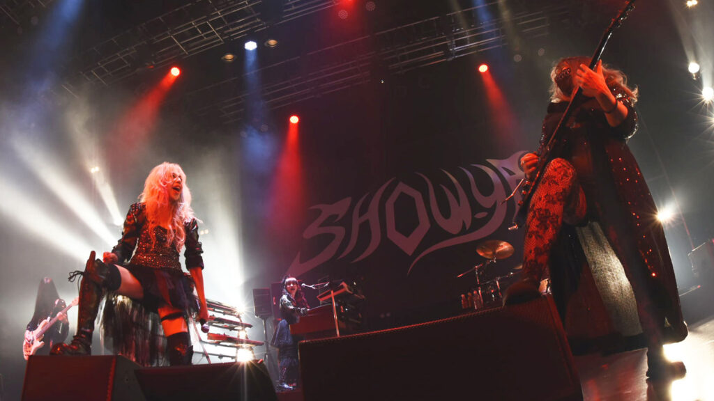 SHOW-YA、40周年を迎え止まらない全力疾走! @EX THEATER ROPPONGI 2025.10.19 ライヴ・レポート