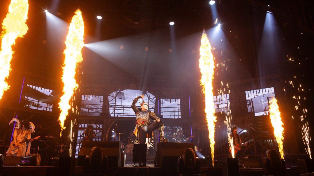 「…解散しない! 延長!」聖飢魔II「THE END OF SEASON ONE」FINAL 魔暦27(2025).11.30 さいたまスーパーアリーナ