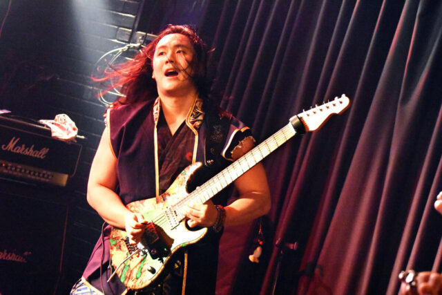 円城寺“Joe-G”慶一（g）