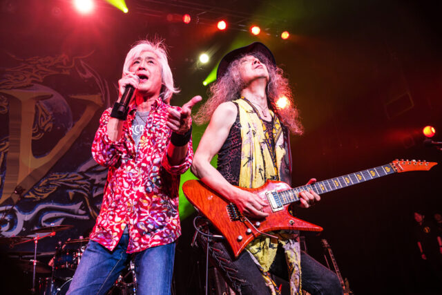 VOW WOW 人見元基、山本恭司